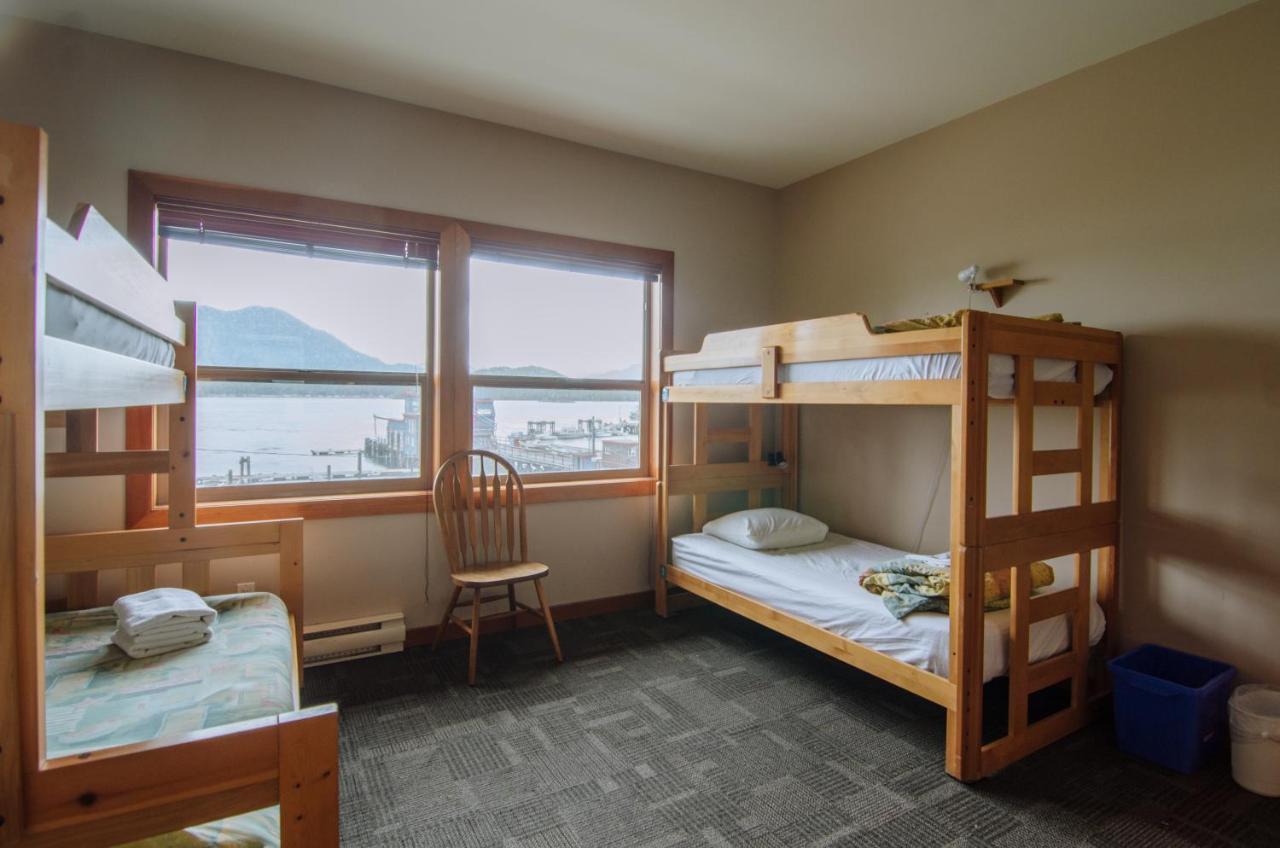 Whalers Guesthouse トフィーノ エクステリア 写真